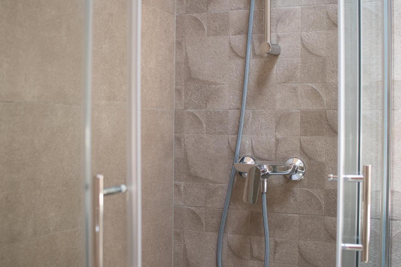 Apartments Nesatcium プーラ エクステリア 写真